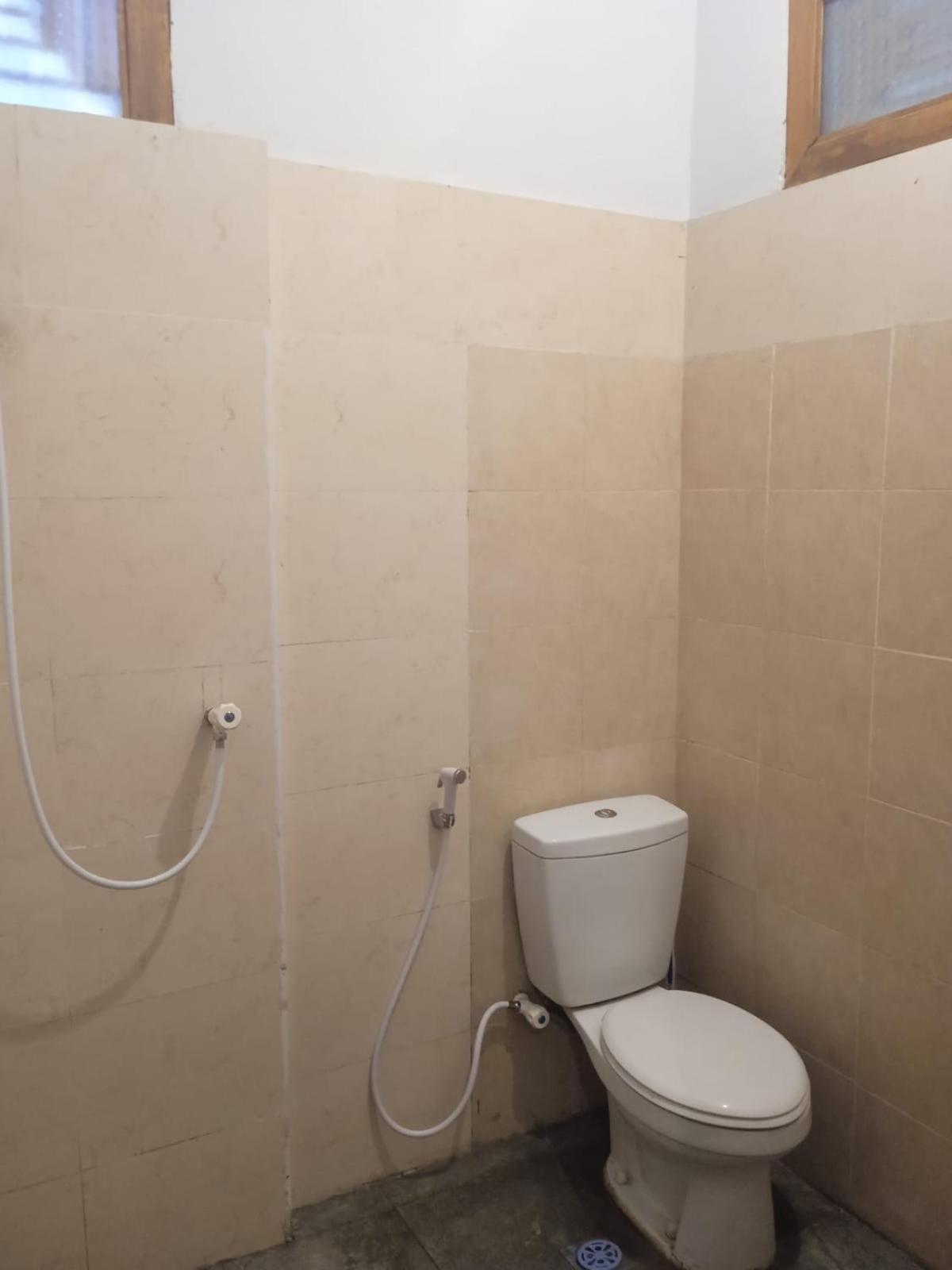 Ega S Hostel Batununggul Exteriér fotografie