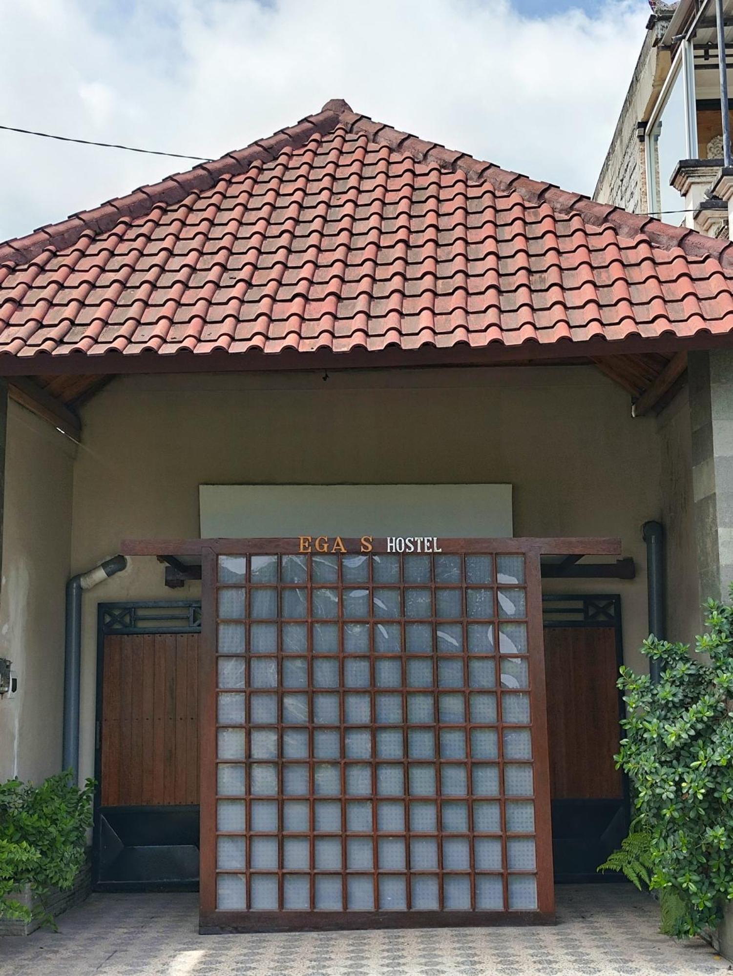 Ega S Hostel Batununggul Exteriér fotografie